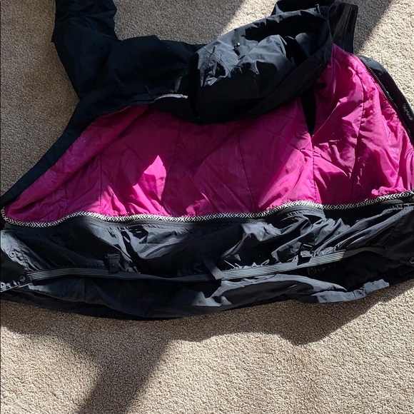 Burton Winter Jacket - Picture 15 of 16